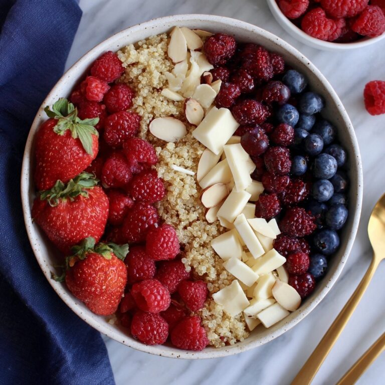 Strawberry Quinoa Breakfast Bowl: A Creamy Start to Your Day Recipe